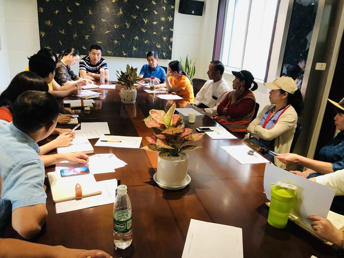 街道领导来拓新指导工作